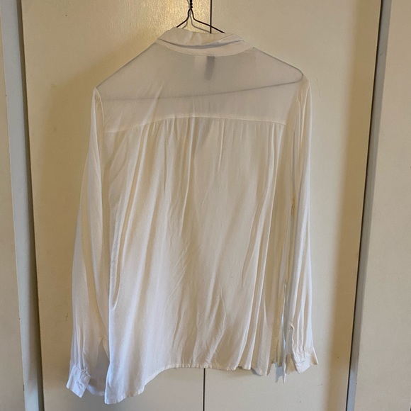 Button down blouse - Picture 2 of 2